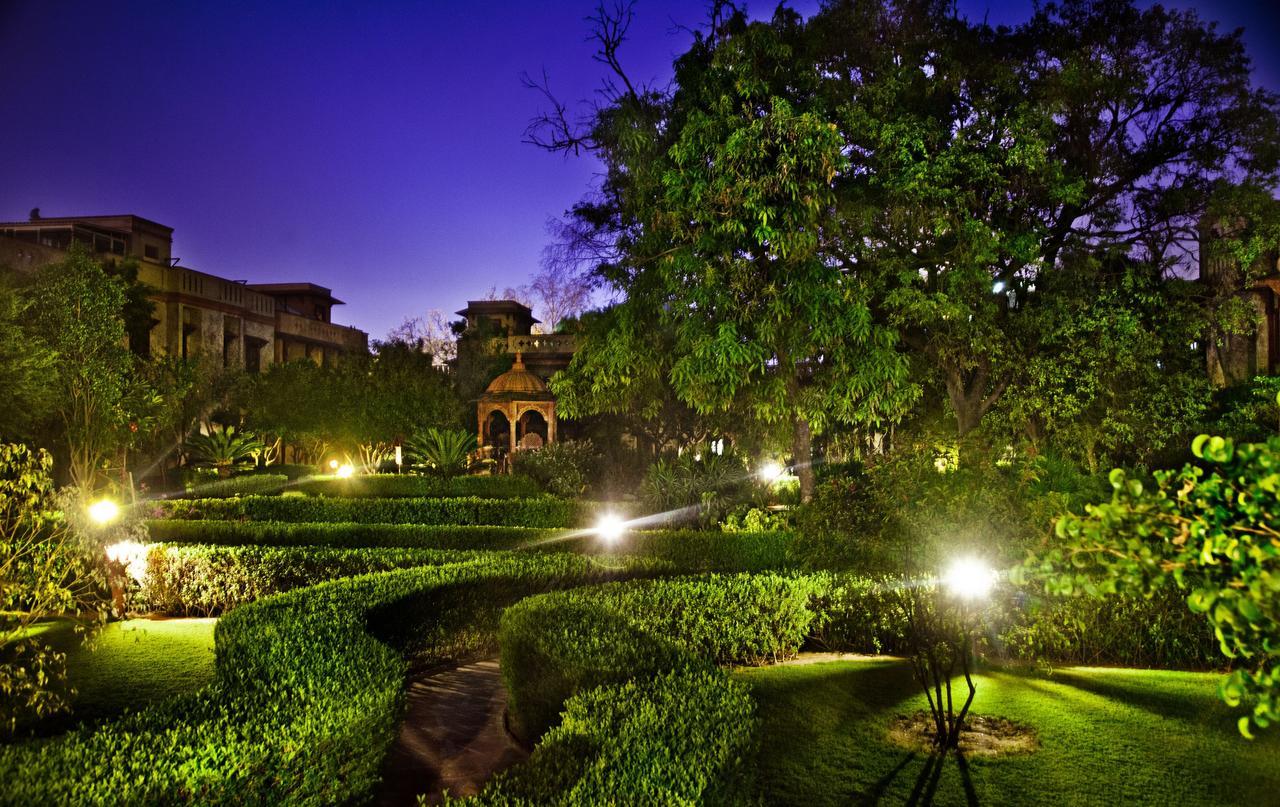 Mvt Guesthouse & Restaurant Vrindāvan Exterior foto